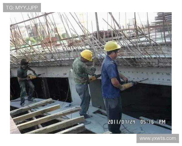 挖掘机空调冷凝器支架加固